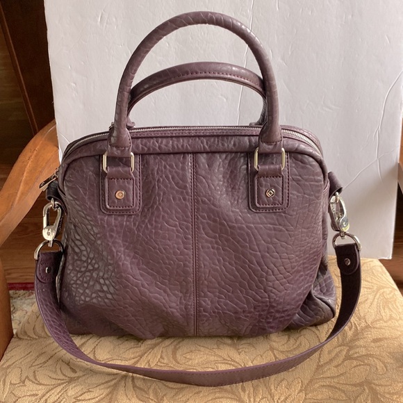Jewell thirty one Brown Plum snake embossed bag with removable shoulder strap - Picture 3 of 12